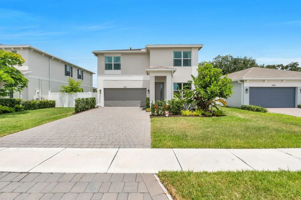 4506 Catalina Way, Greenacres, FL 33463