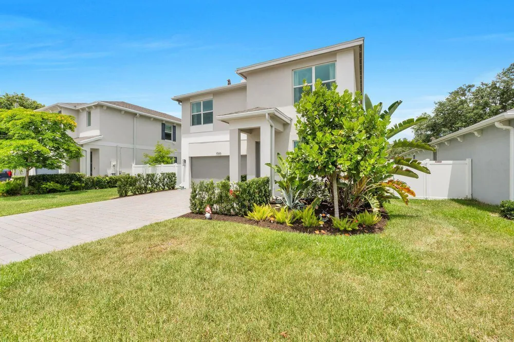 4506 Catalina Way, Greenacres, FL 33463