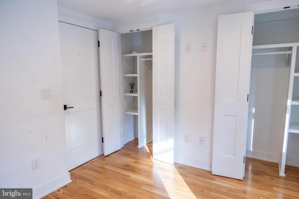 7 Center St, Collingswood, NJ 08108