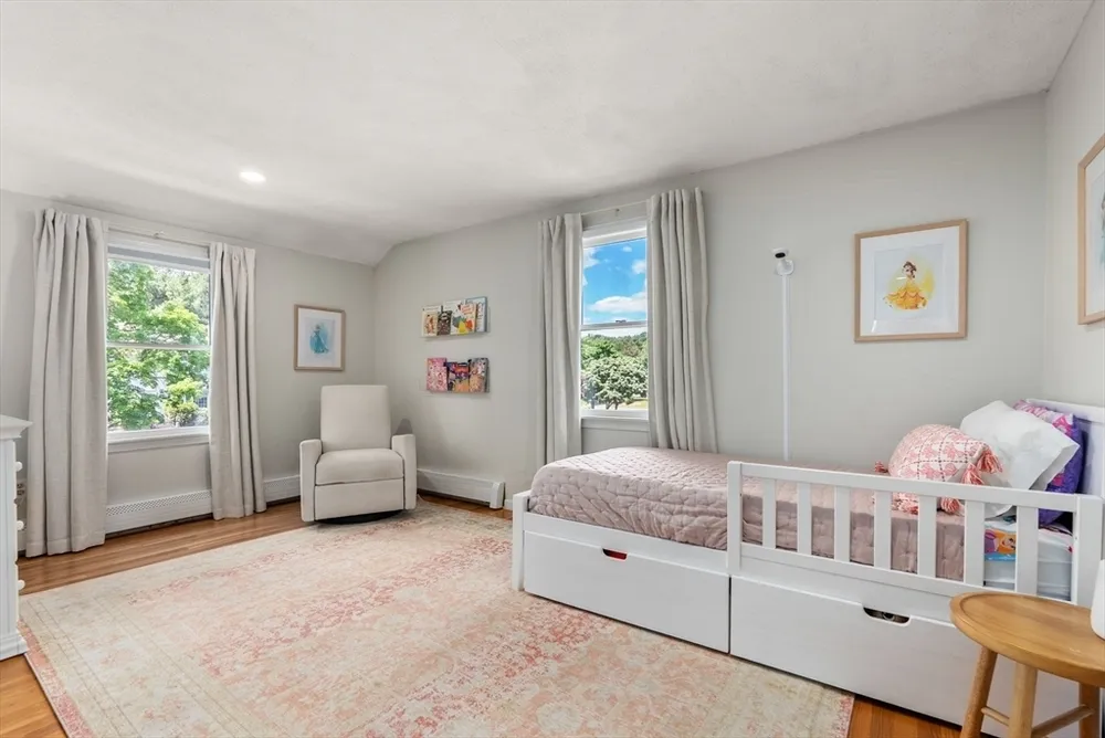 6 Hampton Ct, Lynnfield, MA 01940