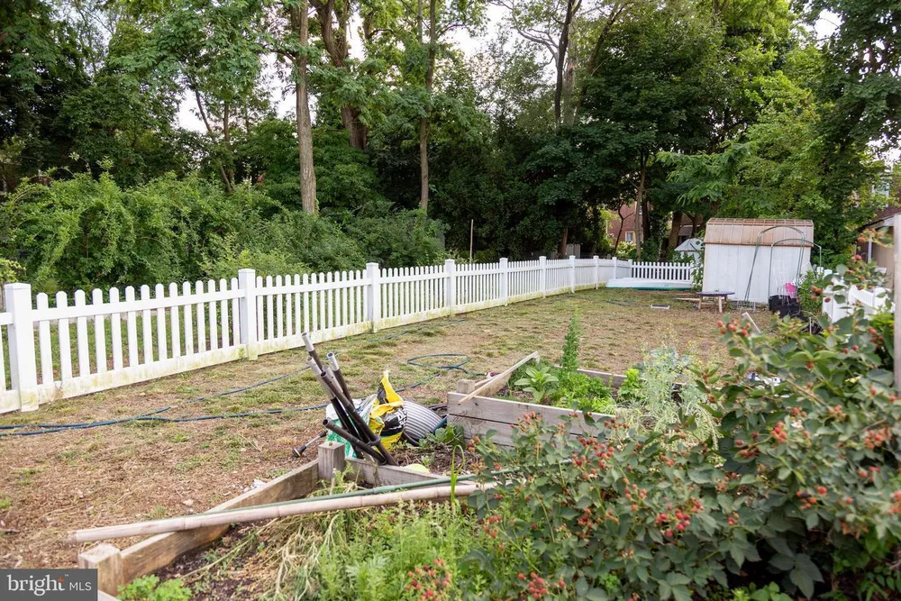 7 Center St, Collingswood, NJ 08108