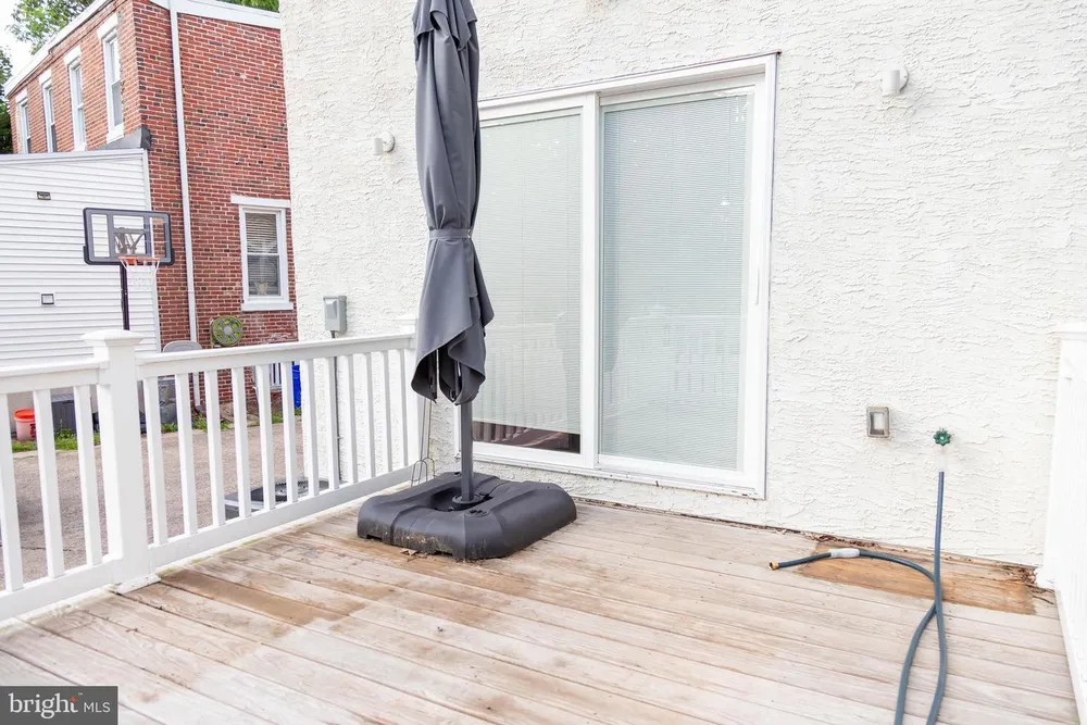 7 Center St, Collingswood, NJ 08108