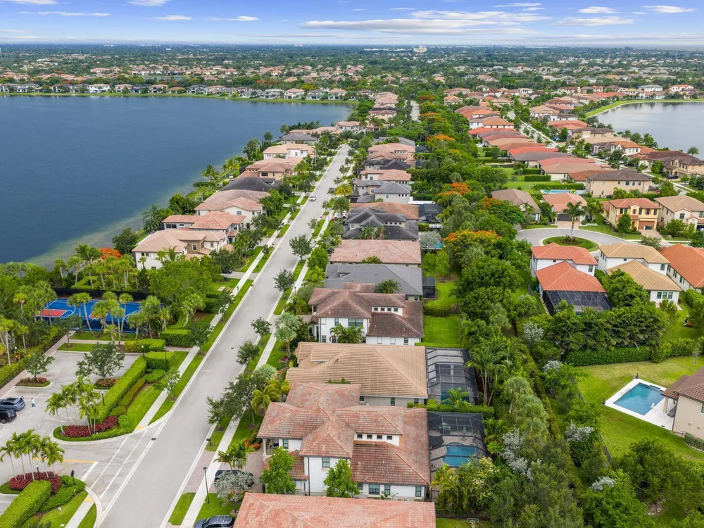 8785 Watercrest Circle W, Parkland, FL 33076-2677
