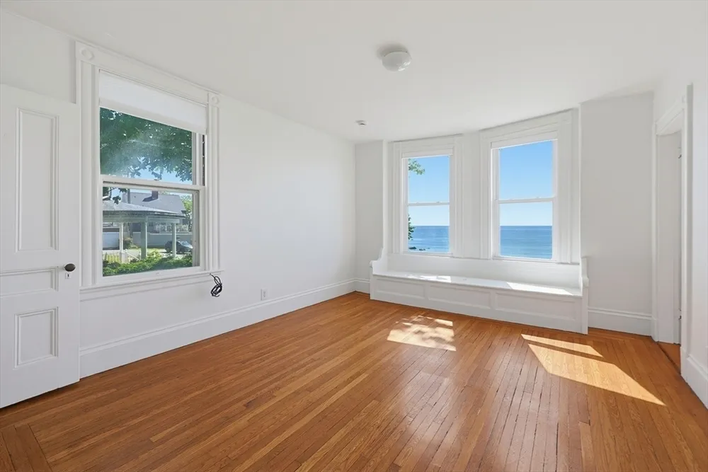 49 Atlantic Terrace, Lynn, MA 01902