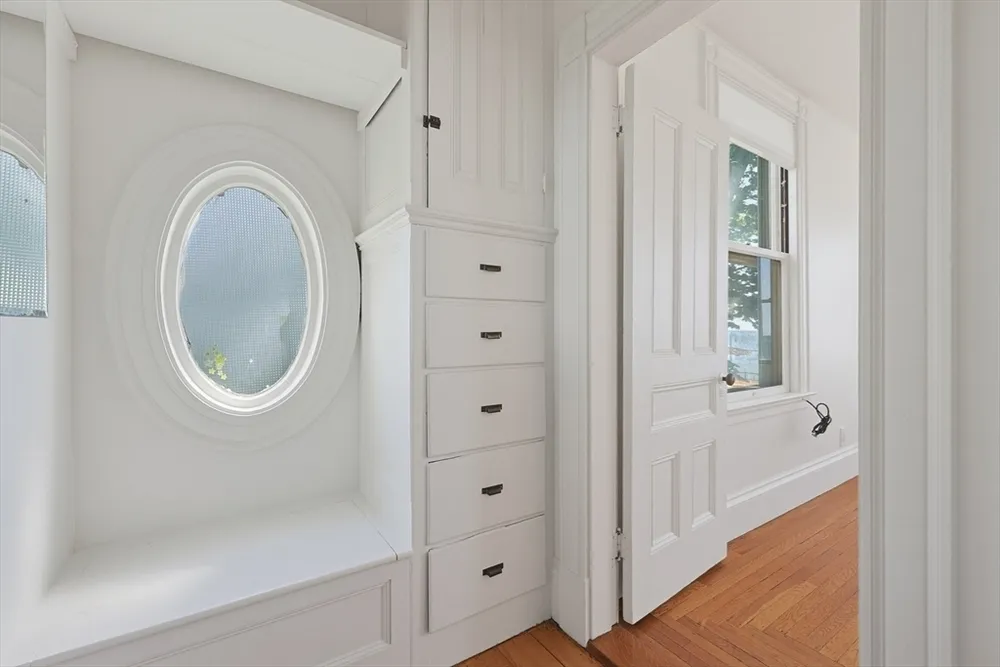 49 Atlantic Terrace, Lynn, MA 01902