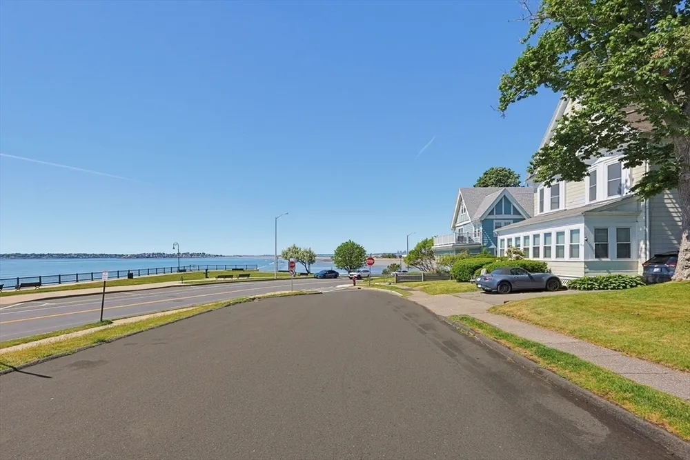 49 Atlantic Terrace, Lynn, MA 01902
