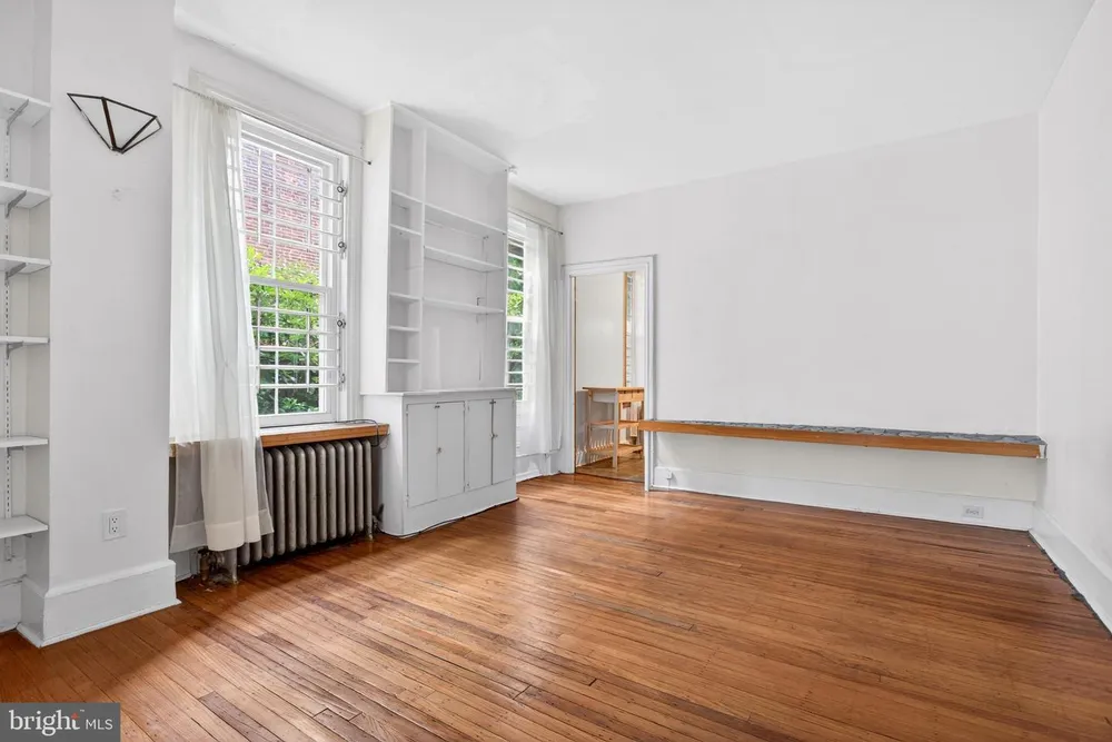 3707 Hamilton St, Philadelphia, PA 19104