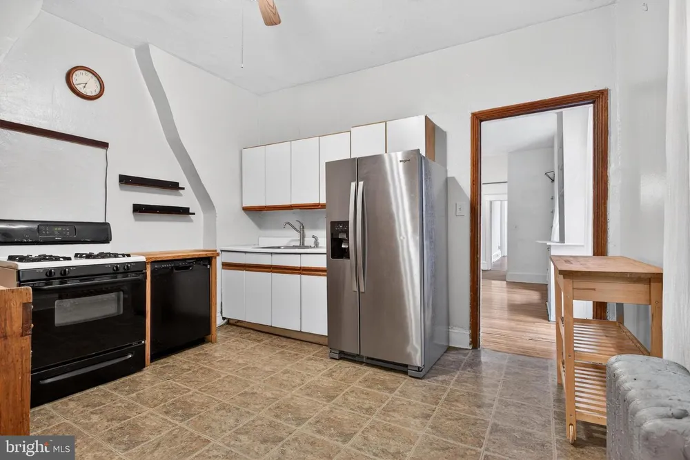 3707 Hamilton St, Philadelphia, PA 19104