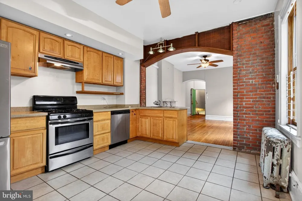 3707 Hamilton St, Philadelphia, PA 19104
