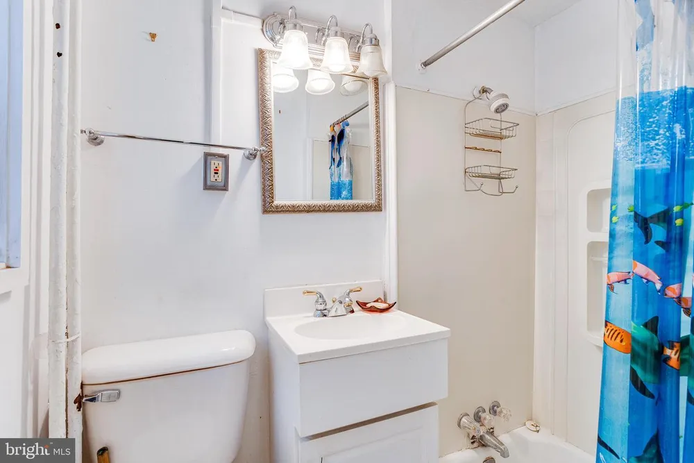 3707 Hamilton St, Philadelphia, PA 19104