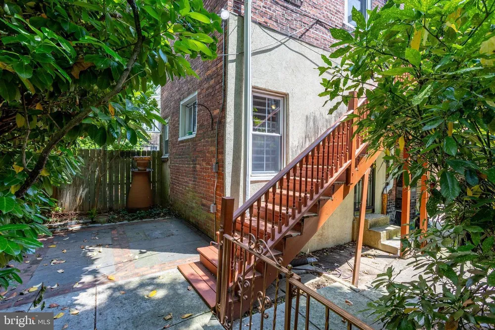 3707 Hamilton St, Philadelphia, PA 19104