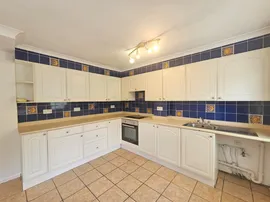 Gannet Close, SOUTHAMPTON photo