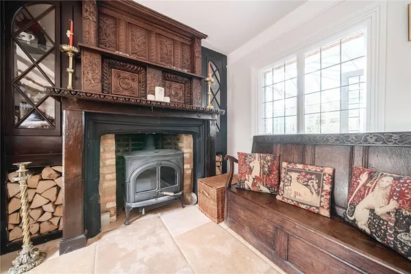 Park Road, Toddington, LU5 photo 6