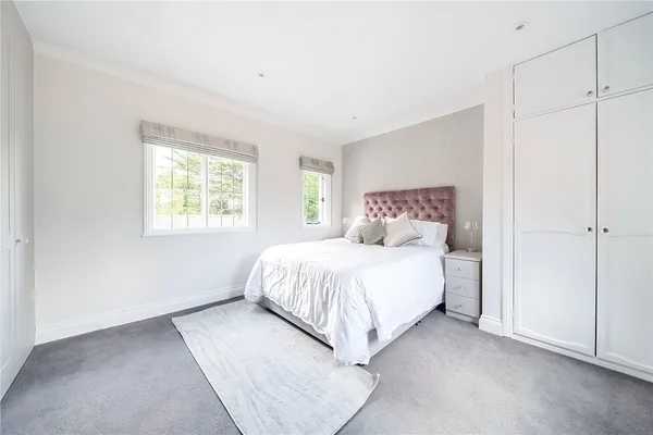 Park Road, Toddington, LU5 photo 22