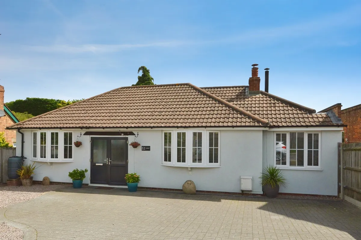 Theydon Avenue, Woburn Sands, Milton Keynes