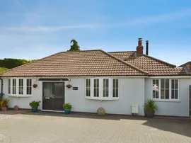 Theydon Avenue, Woburn Sands, Milton Keynes photo