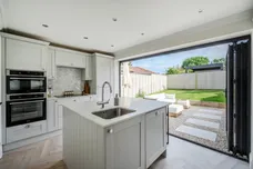Rook Lane, Caterham, CR3 photo 3