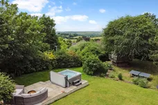 Woodfalls, Salisbury, SP5 photo 19