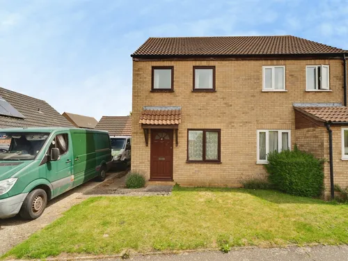 High View Drive, Attleboroughphoto