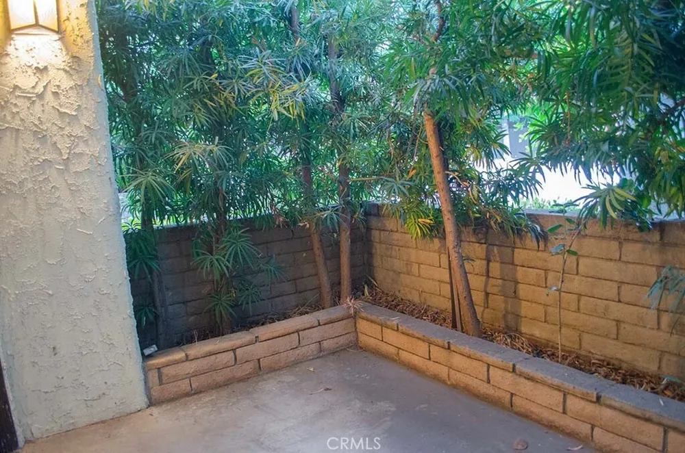469 S Catalina Ave, Pasadena, CA 91106