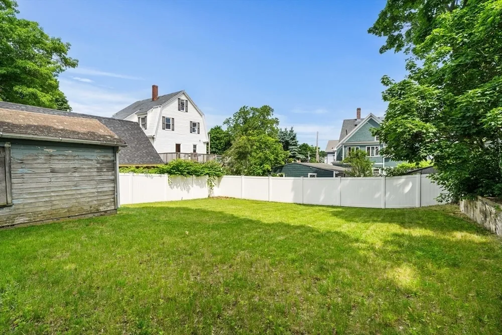 26 Beckett St, Peabody, MA 01960