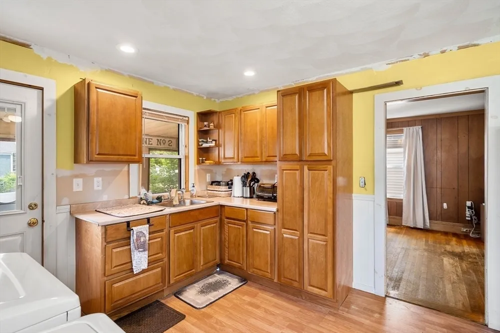 26 Beckett St, Peabody, MA 01960