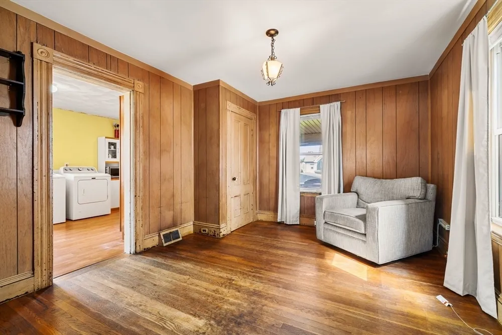 26 Beckett St, Peabody, MA 01960