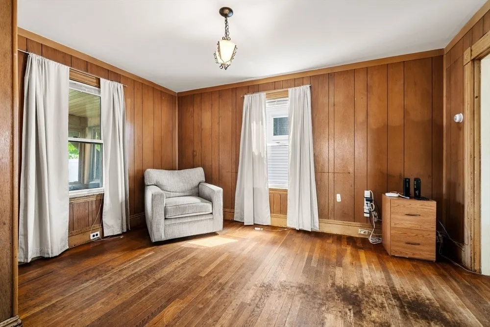 26 Beckett St, Peabody, MA 01960