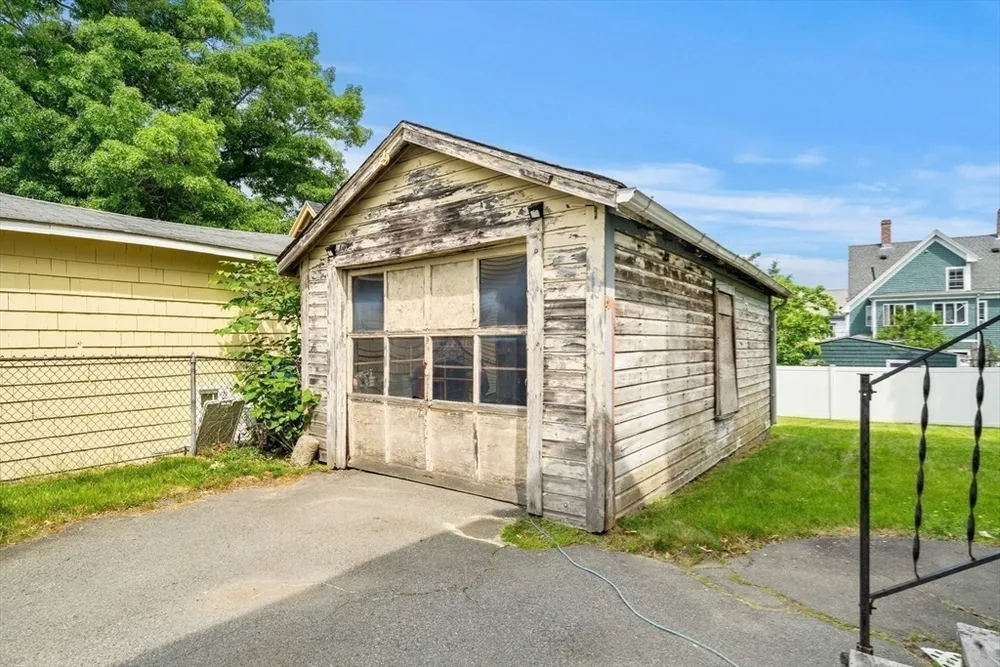 26 Beckett St, Peabody, MA 01960