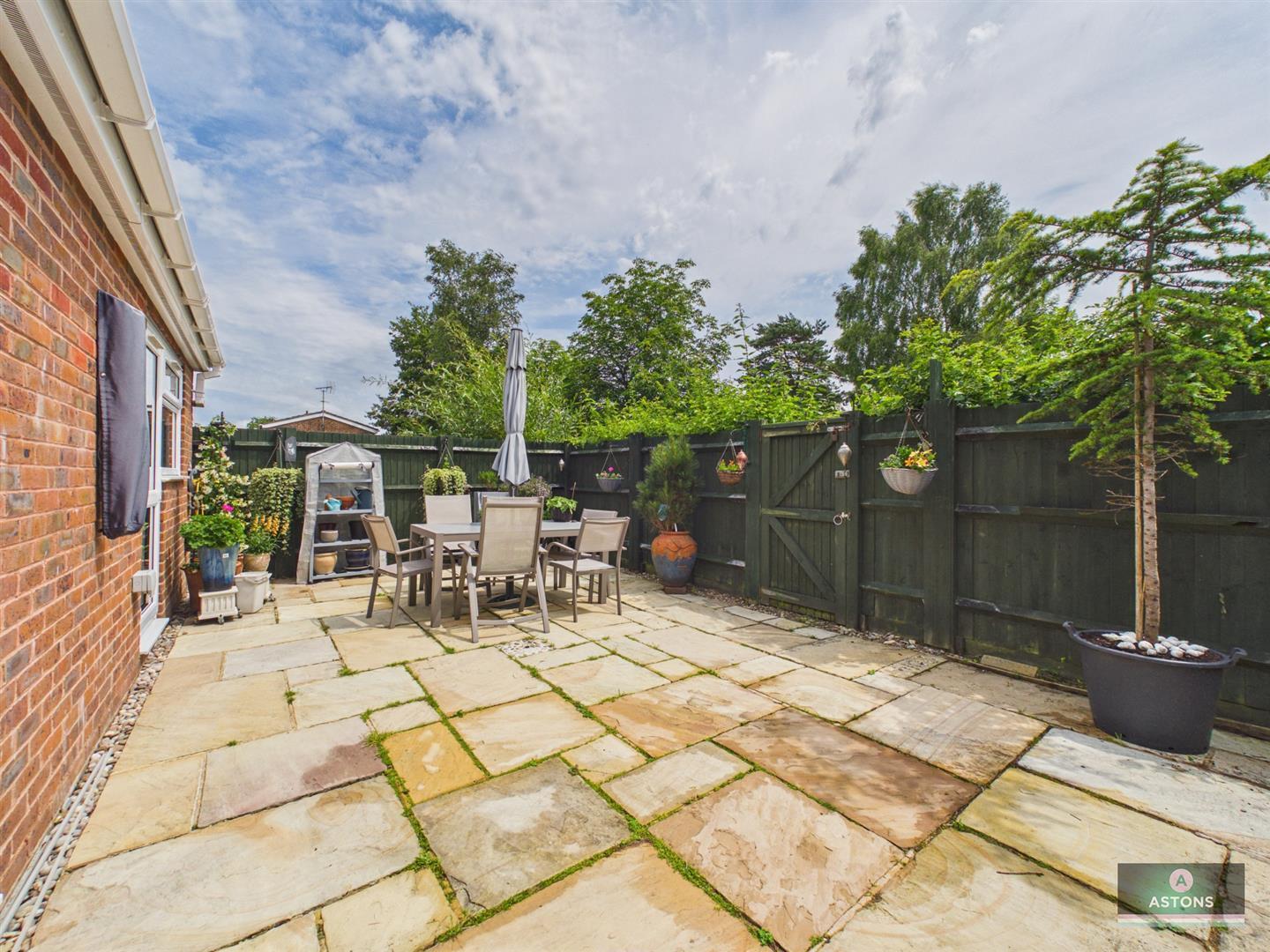 Terry Road, Crawley Image 20