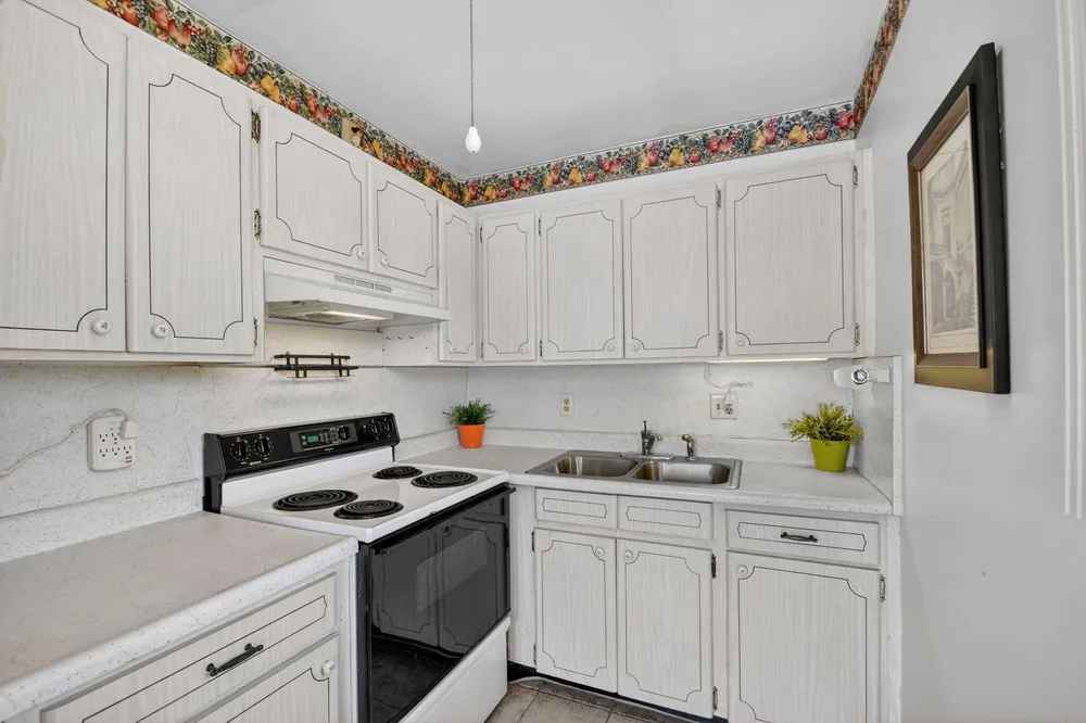 3240 Lake Osborne Dr, Lake Worth Beach, FL 33461