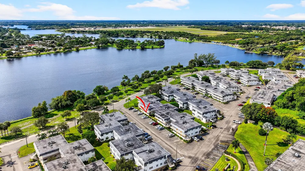 3240 Lake Osborne Dr, Lake Worth Beach, FL 33461