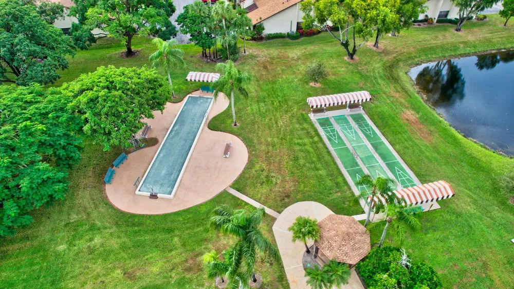 7855 Willow Spring Dr, Lake Worth, FL 33467
