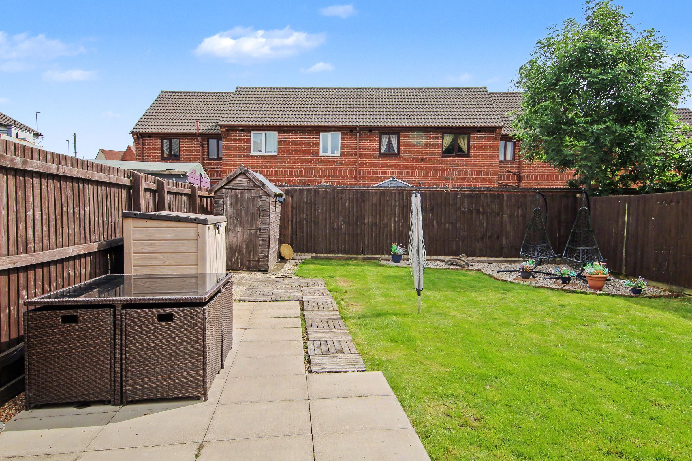 Laud Close, Moira Image 19