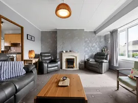 Renshaw Road, Elderslie, Johnstone thumb 3