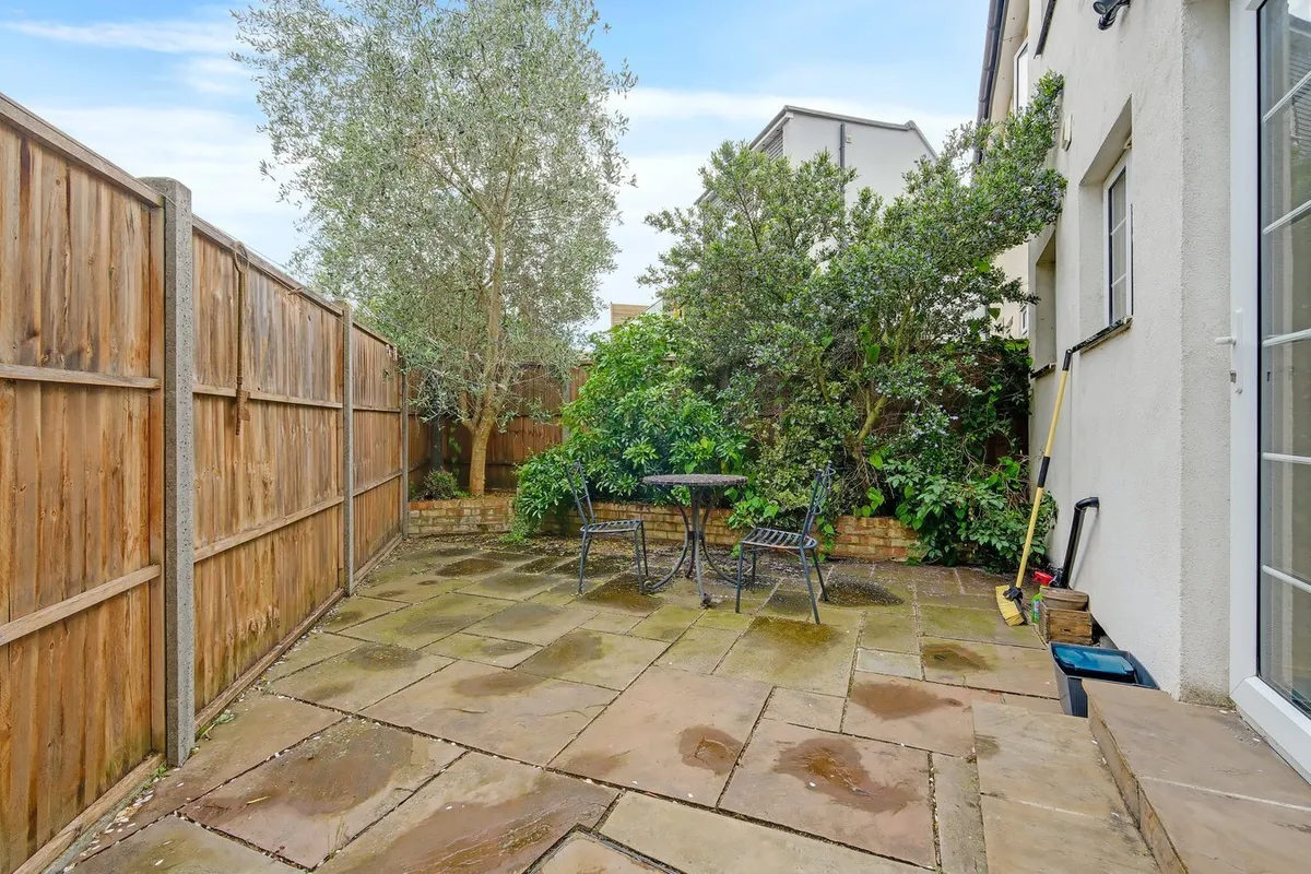 Birchen Close, London, NW9