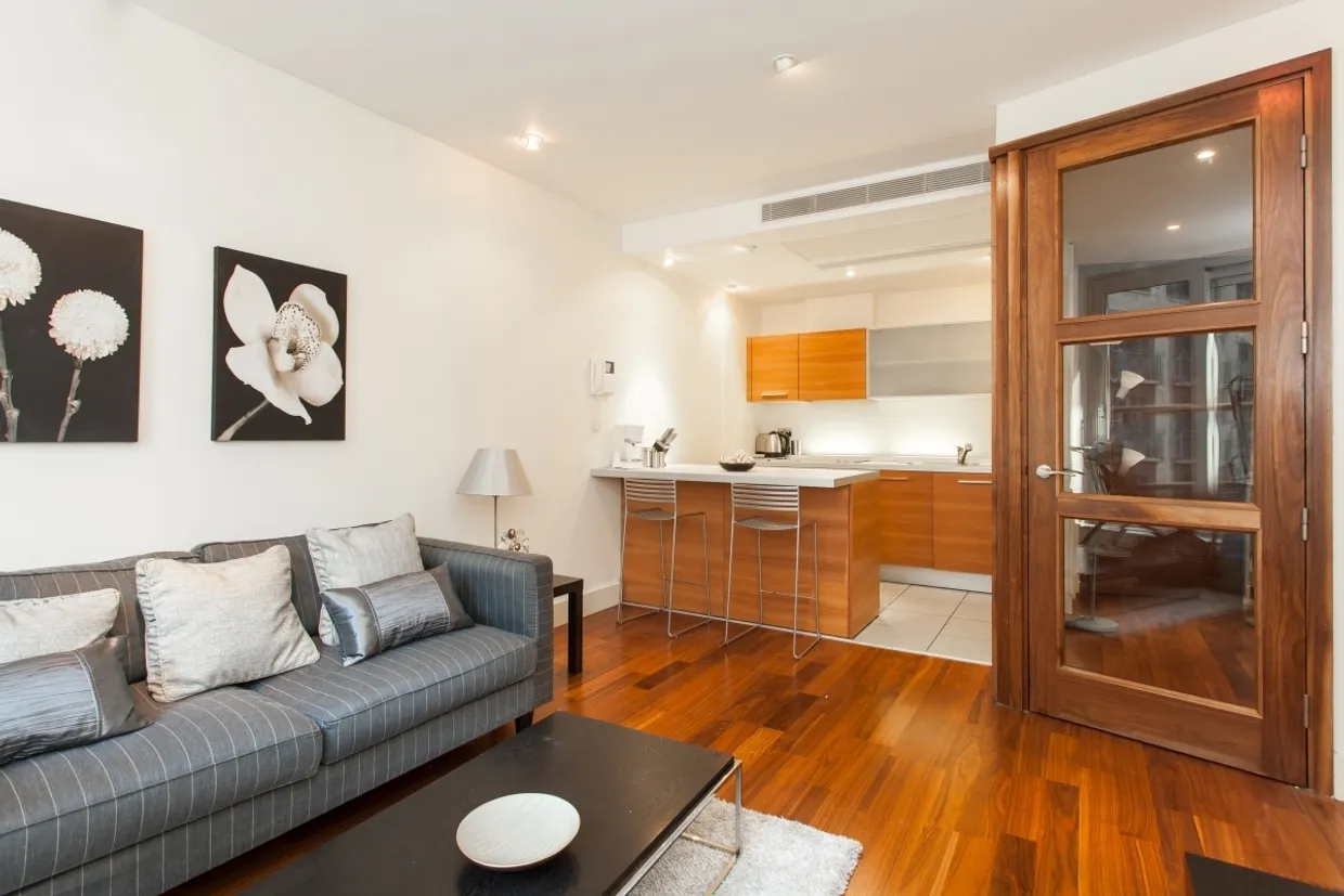 Westcliffe Apartments South Wharf Road Paddington W2 photo 2