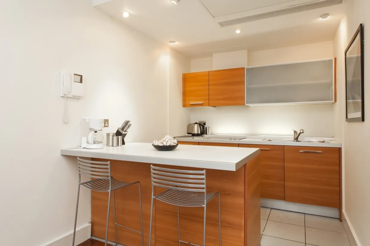 Westcliffe Apartments South Wharf Road Paddington W2 photo 3