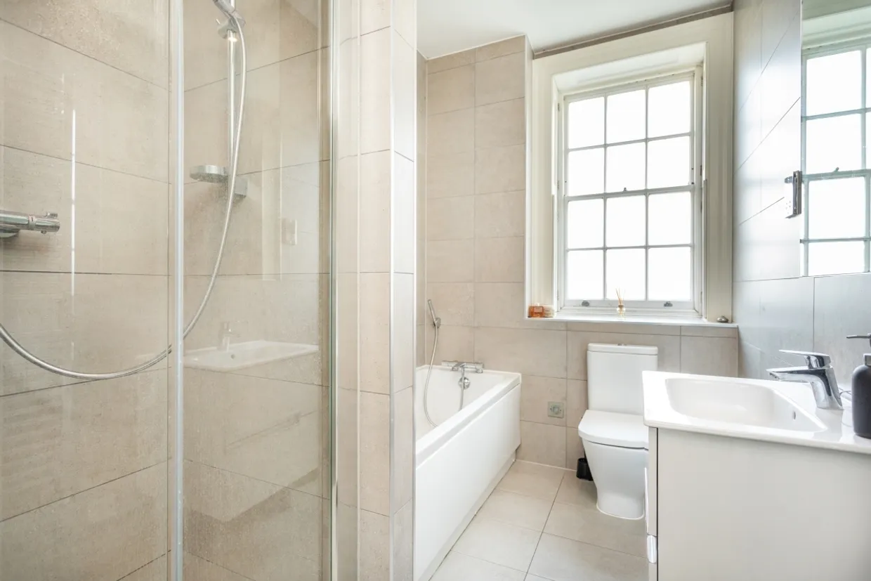 Royal Quay Harefield UB9 photo 5