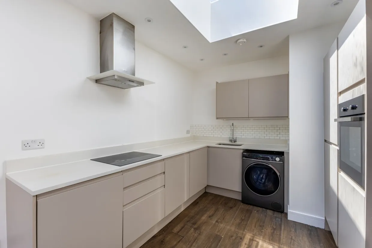 Aldershot Road London NW6 photo 7