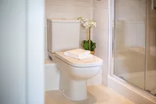 Elmsleigh Road Staines TW18 photo 6