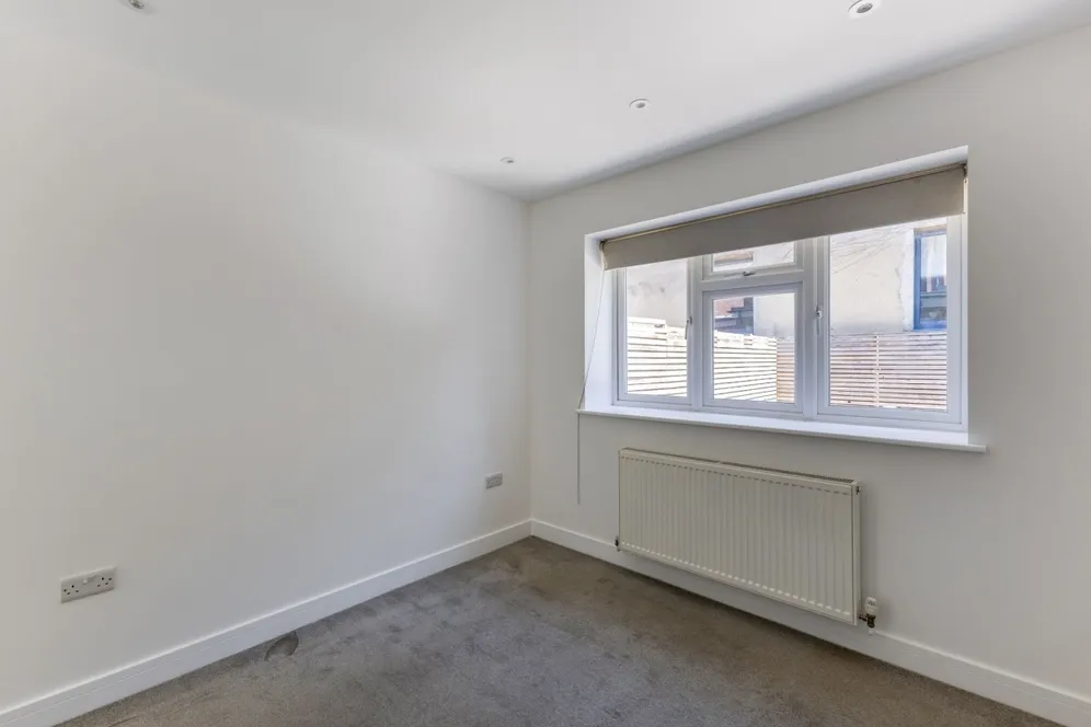 Aldershot Road London NW6 photo 10