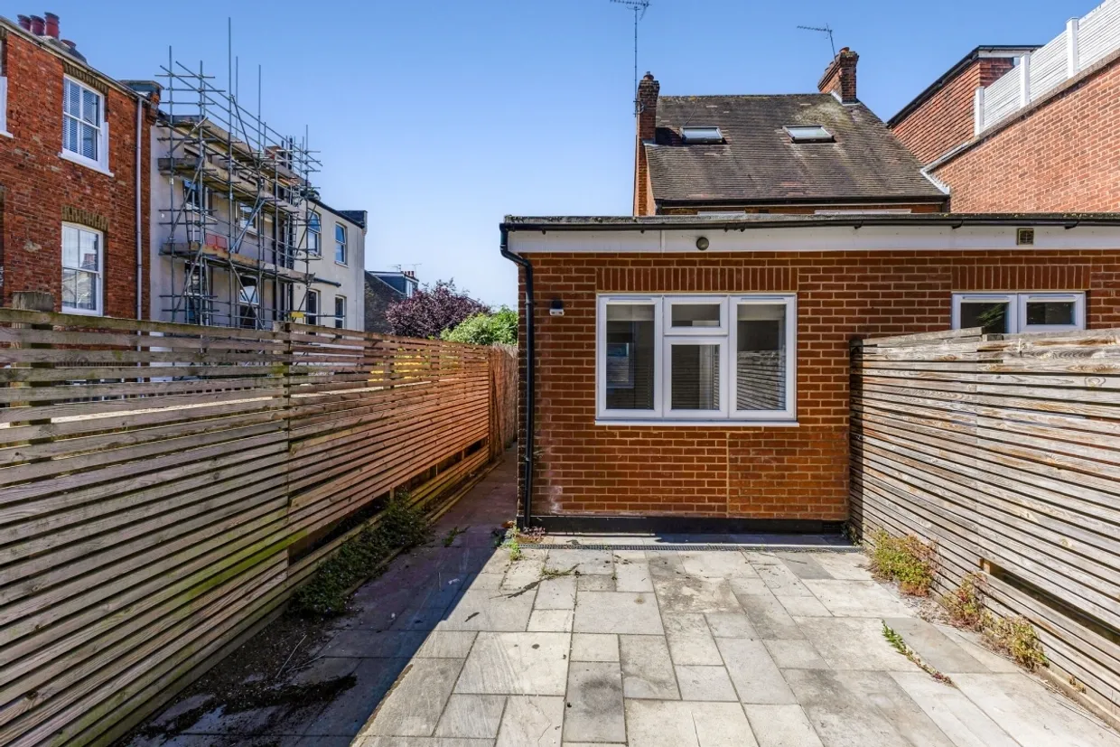 Aldershot Road London NW6 photo 13