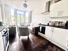 Langham Road London N15 photo 10