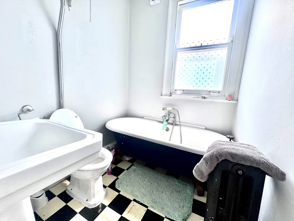Langham Road London N15 photo 11