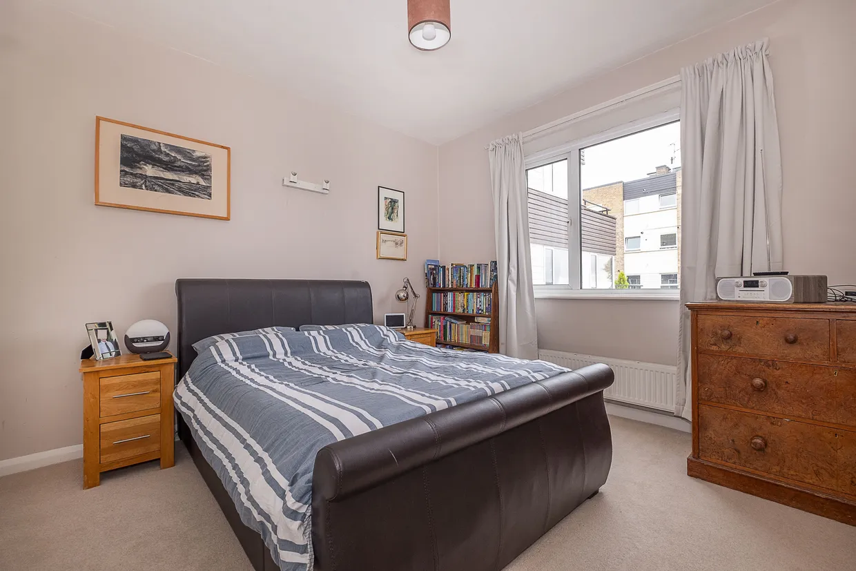 Twickenham Road, Teddington, TW11 photo 5