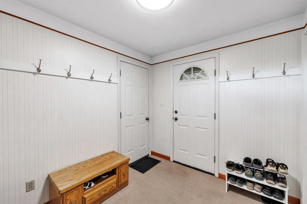 2400 S Ridge Rd, Green Bay, WI 54304