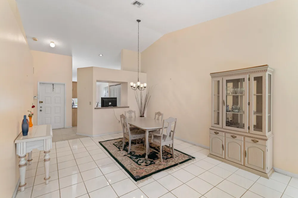 8108 NW 100th Ln, Tamarac, FL 33321