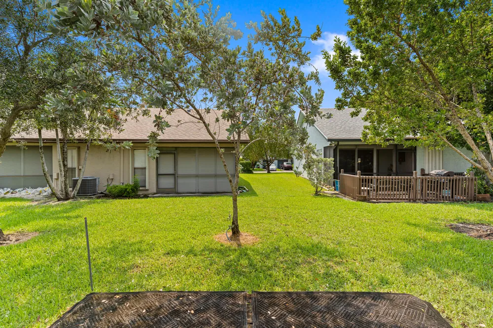 8108 NW 100th Ln, Tamarac, FL 33321