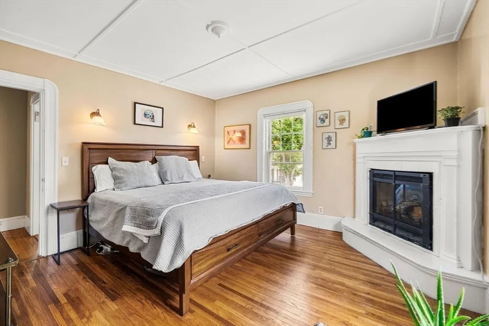 246 Burrill St, Swampscott, MA 01907
